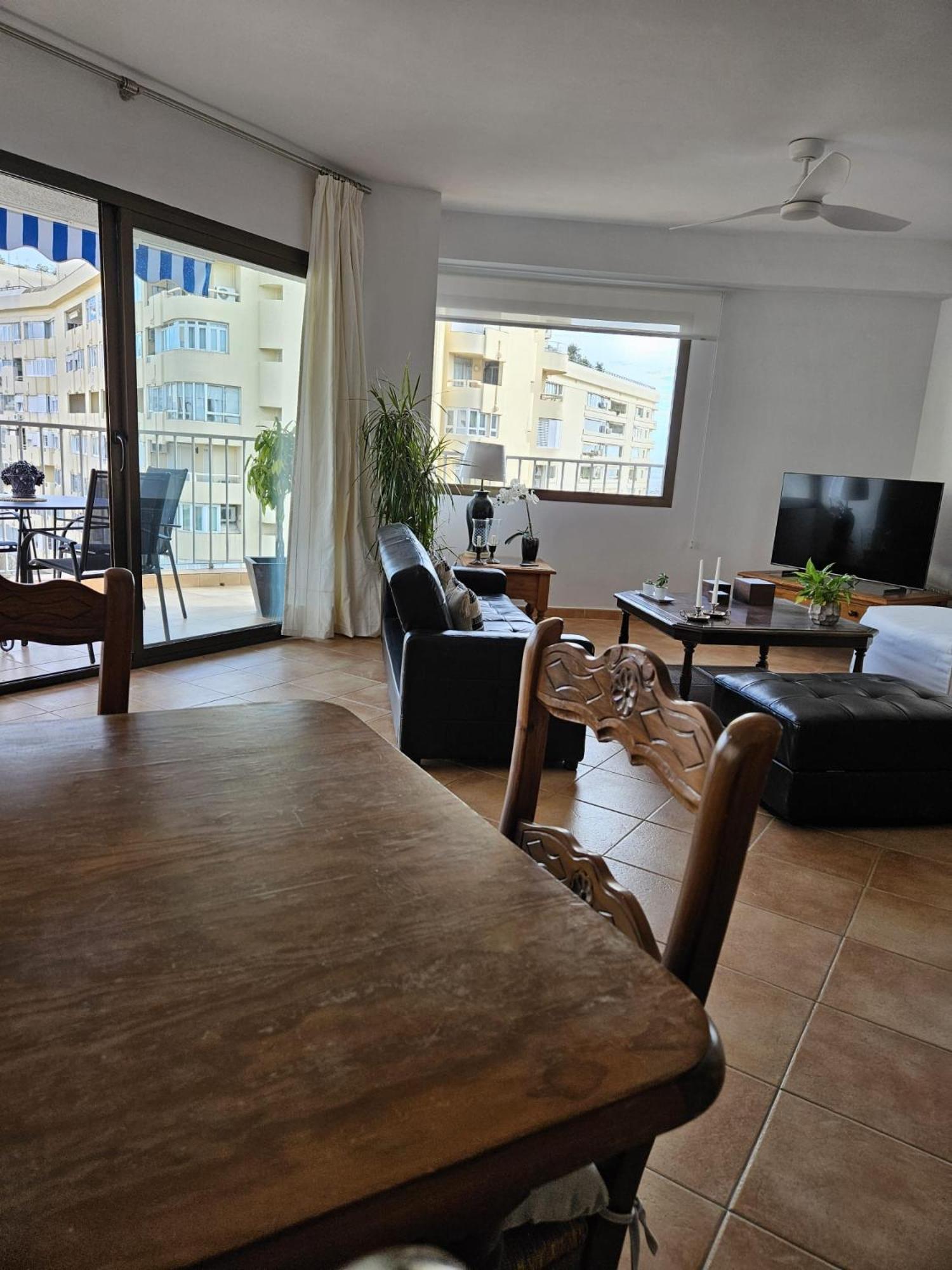 Polo 5d Jacaranda Apartamento Marbella